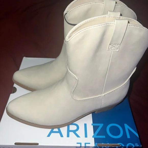 COPY - Western Boots - Picture 2 of 5